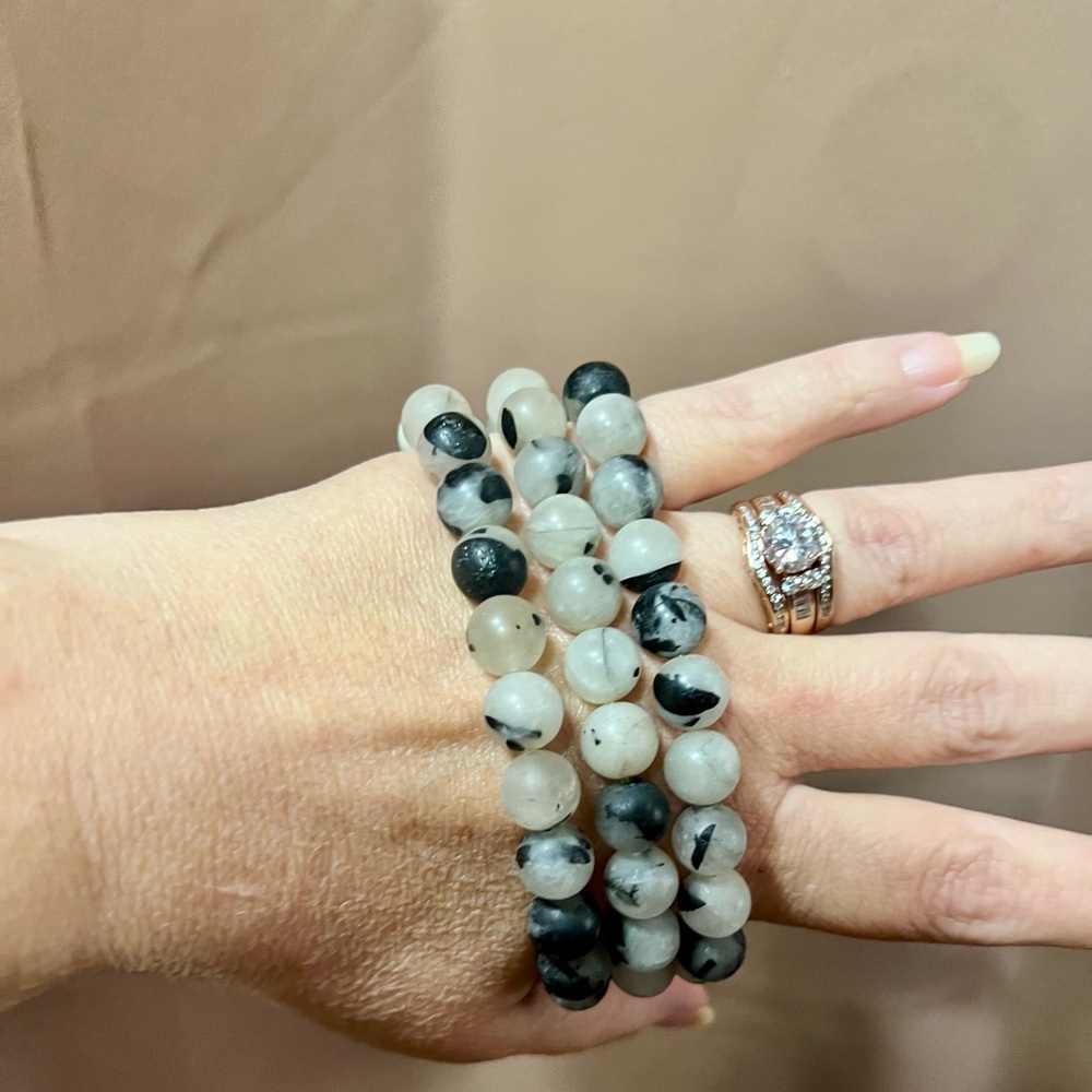 Bombshell beads